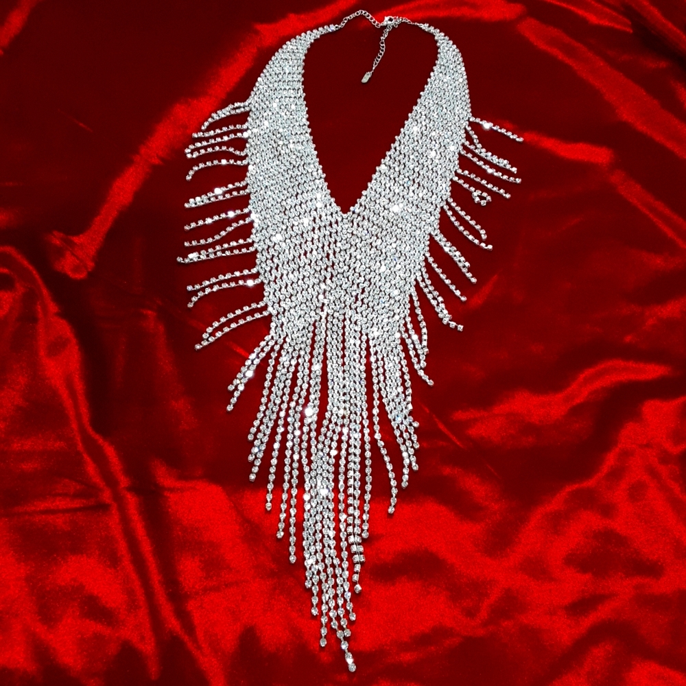 Statement necklace